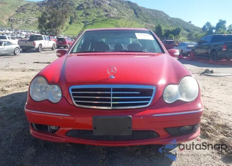 2007 Mercedes-Benz C 230 Sport from USA, damaged, VIN WDBRF52H37F924542